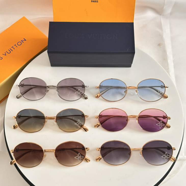Picture of Louis Vuitton Sunglasses _SKUfw75179605fw